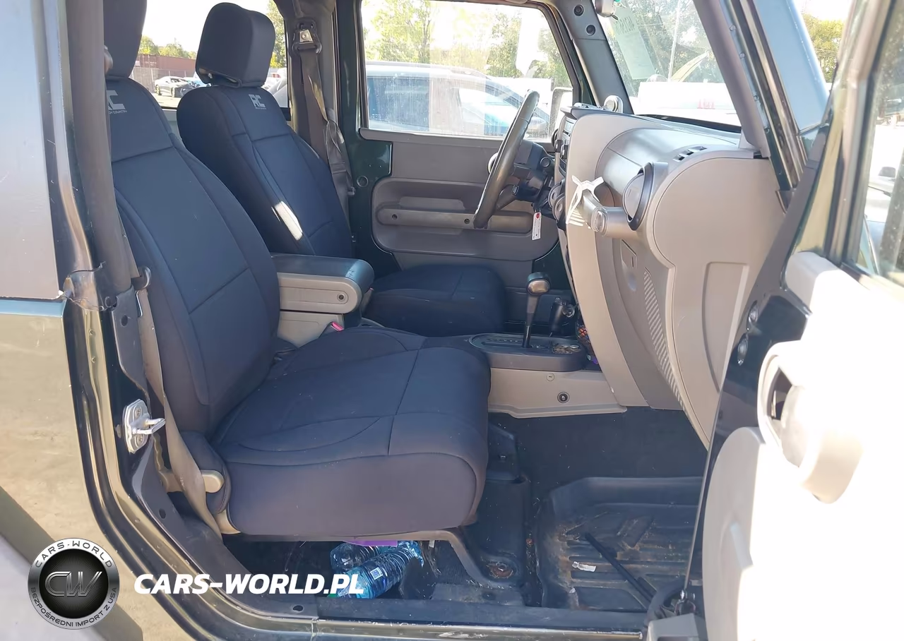 2010 Jeep Wrangler Sport VIN:1J4GA2D11AL219005 - 5