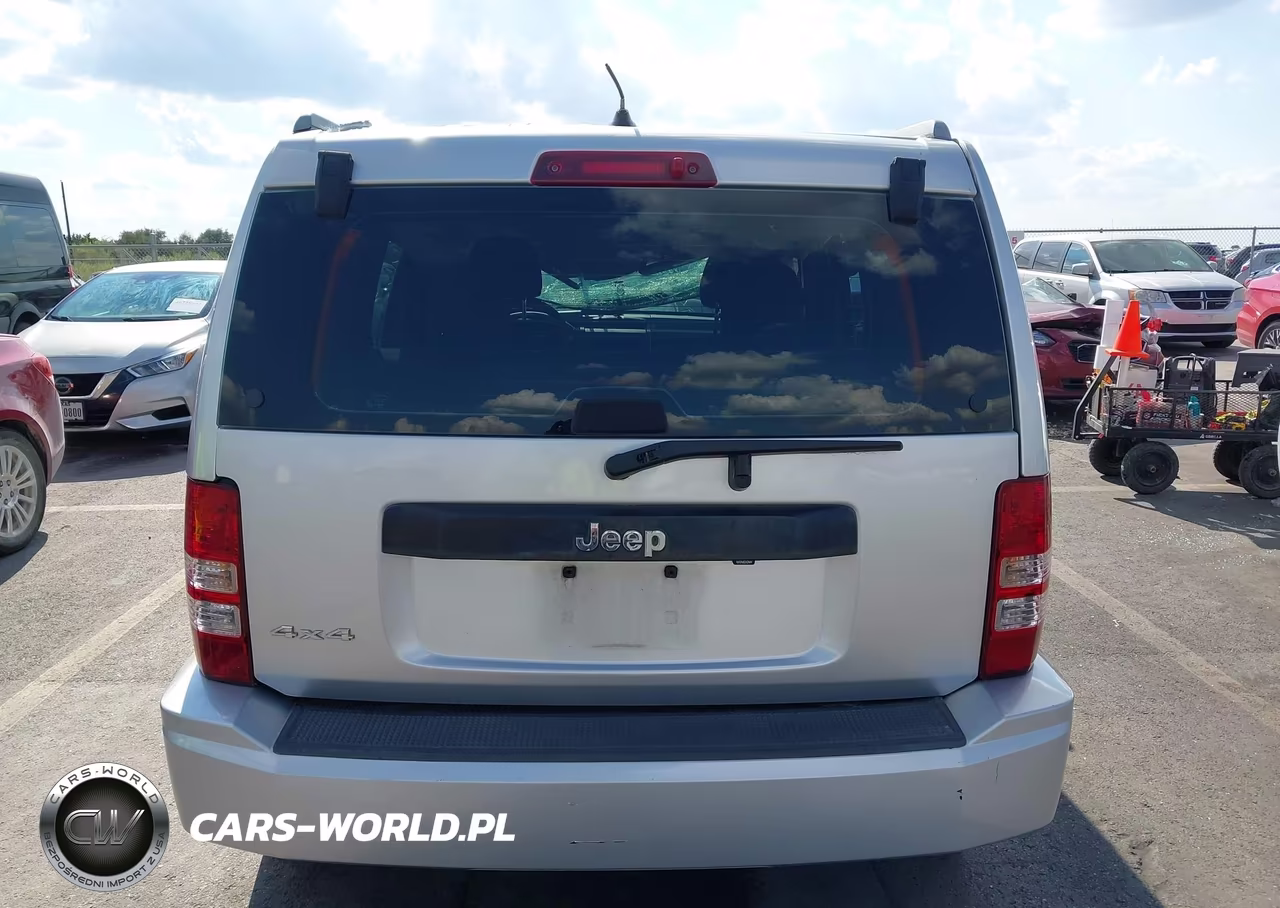 2011 Jeep Liberty Sport VIN:1J4PN2GKXBW586963 - 17