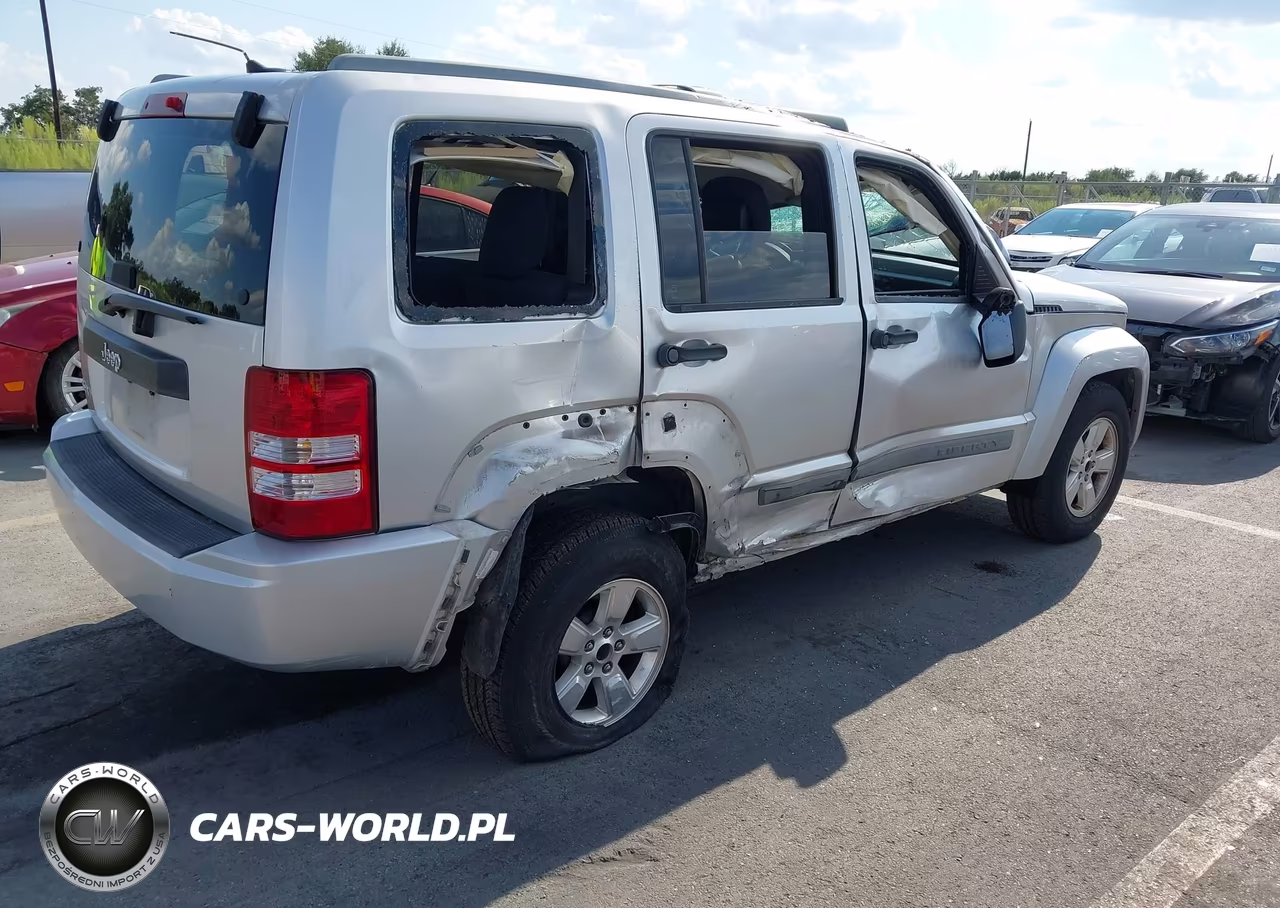 2011 Jeep Liberty Sport VIN:1J4PN2GKXBW586963 - 4