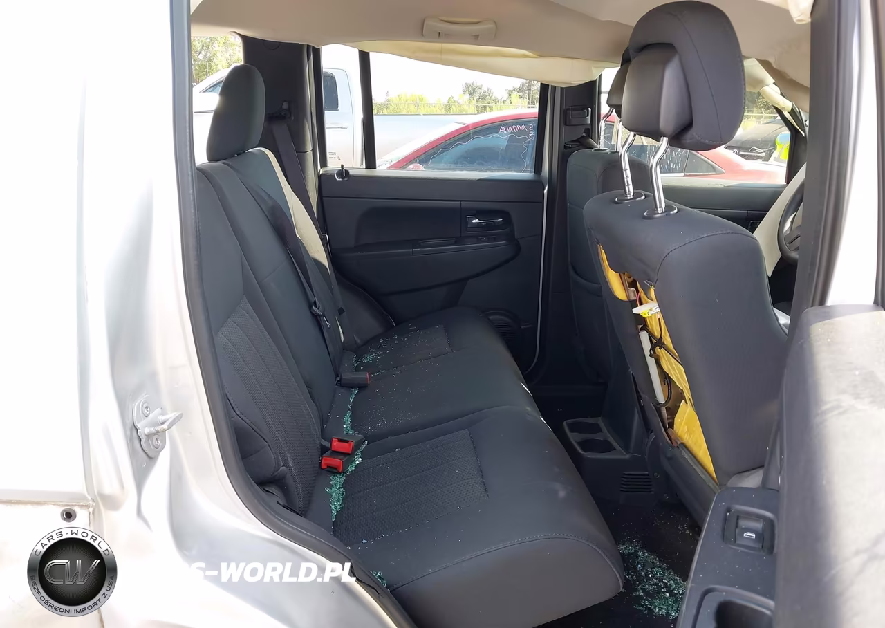 2011 Jeep Liberty Sport VIN:1J4PN2GKXBW586963 - 8