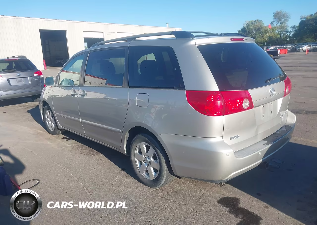 2008 Toyota Sienna Xle VIN:5TDZK22C18S157579 - 3