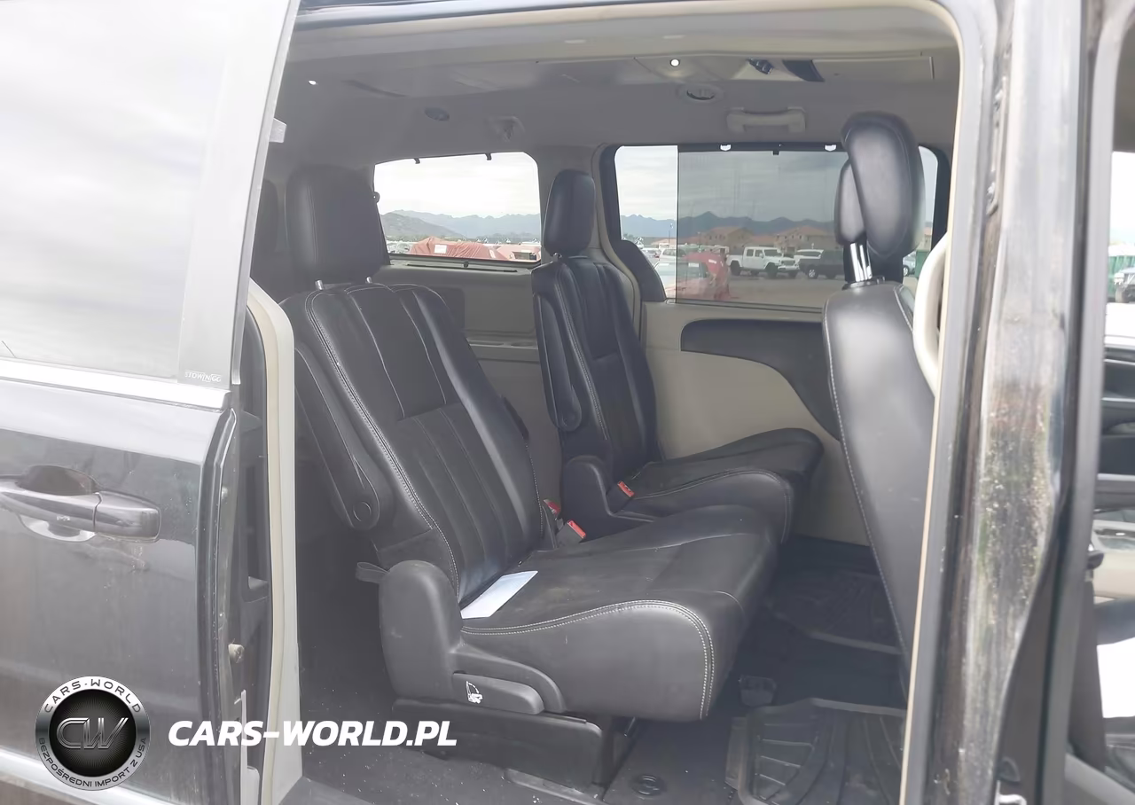 2012 Chrysler Town & Country Touring-L VIN:2C4RC1CG9CR199797 - 8
