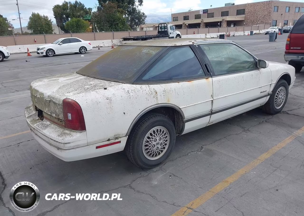1989 Oldsmobile Cutlass Supreme VIN:1G3WH14W1KD316316 - 4