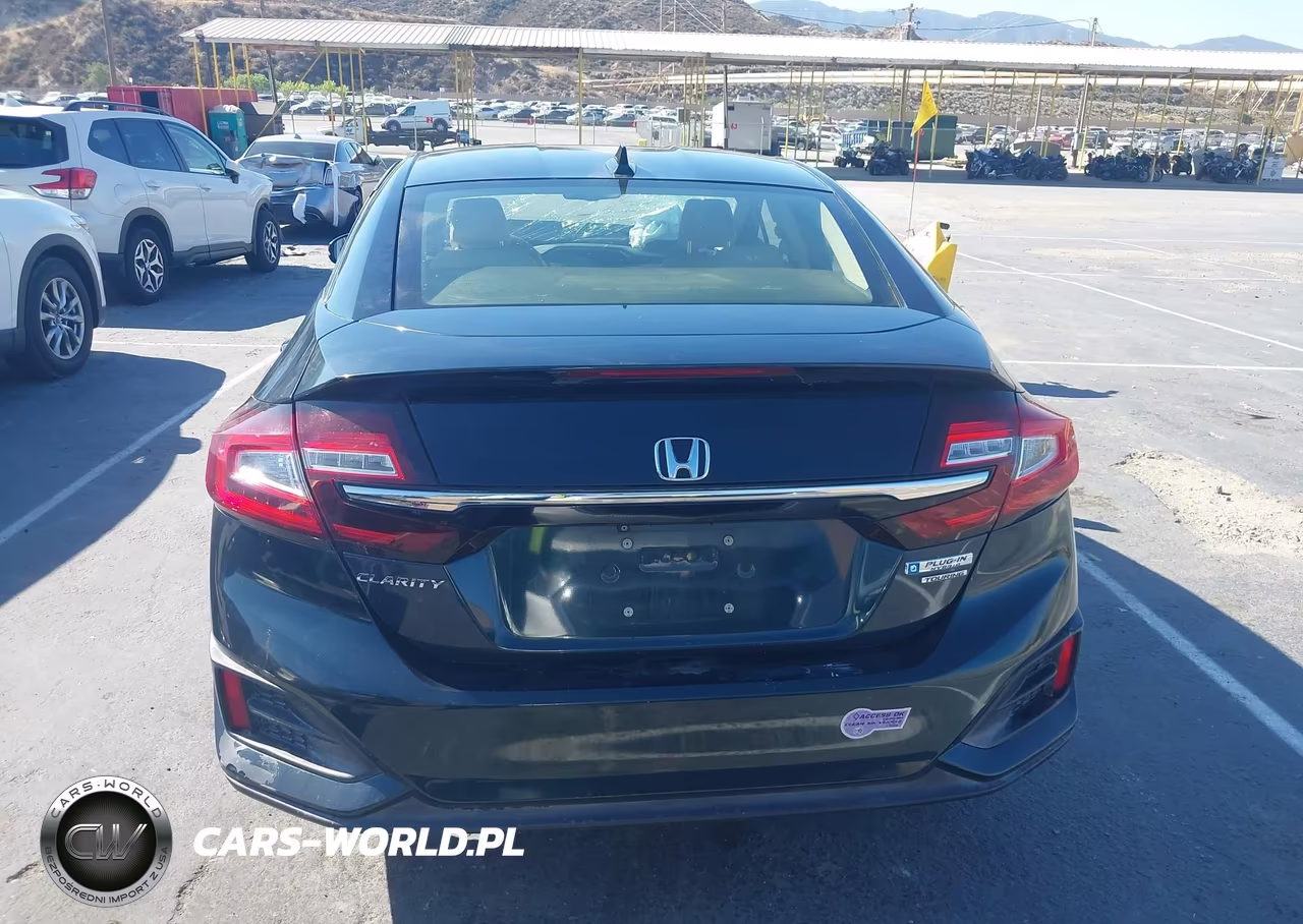 2018 Honda Clarity Plug-In Hybrid Touring VIN:JHMZC5F36JC022094 - 17