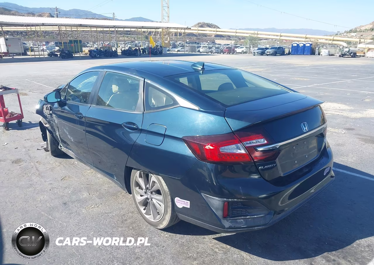 2018 Honda Clarity Plug-In Hybrid Touring VIN:JHMZC5F36JC022094 - 3