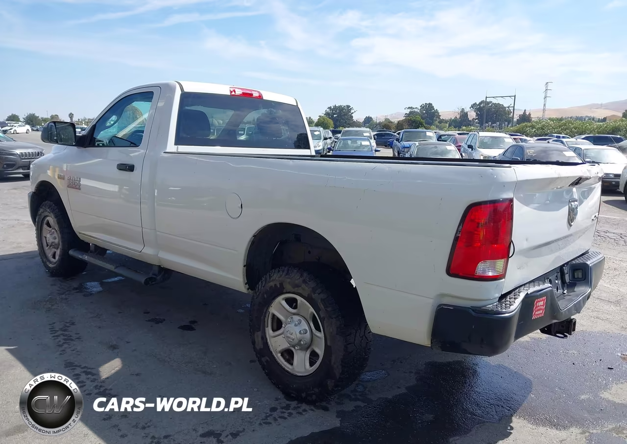 2017 Ram 3500 Tradesman 4X4 8' Box VIN:3C63R3AT7HG705177 - 3
