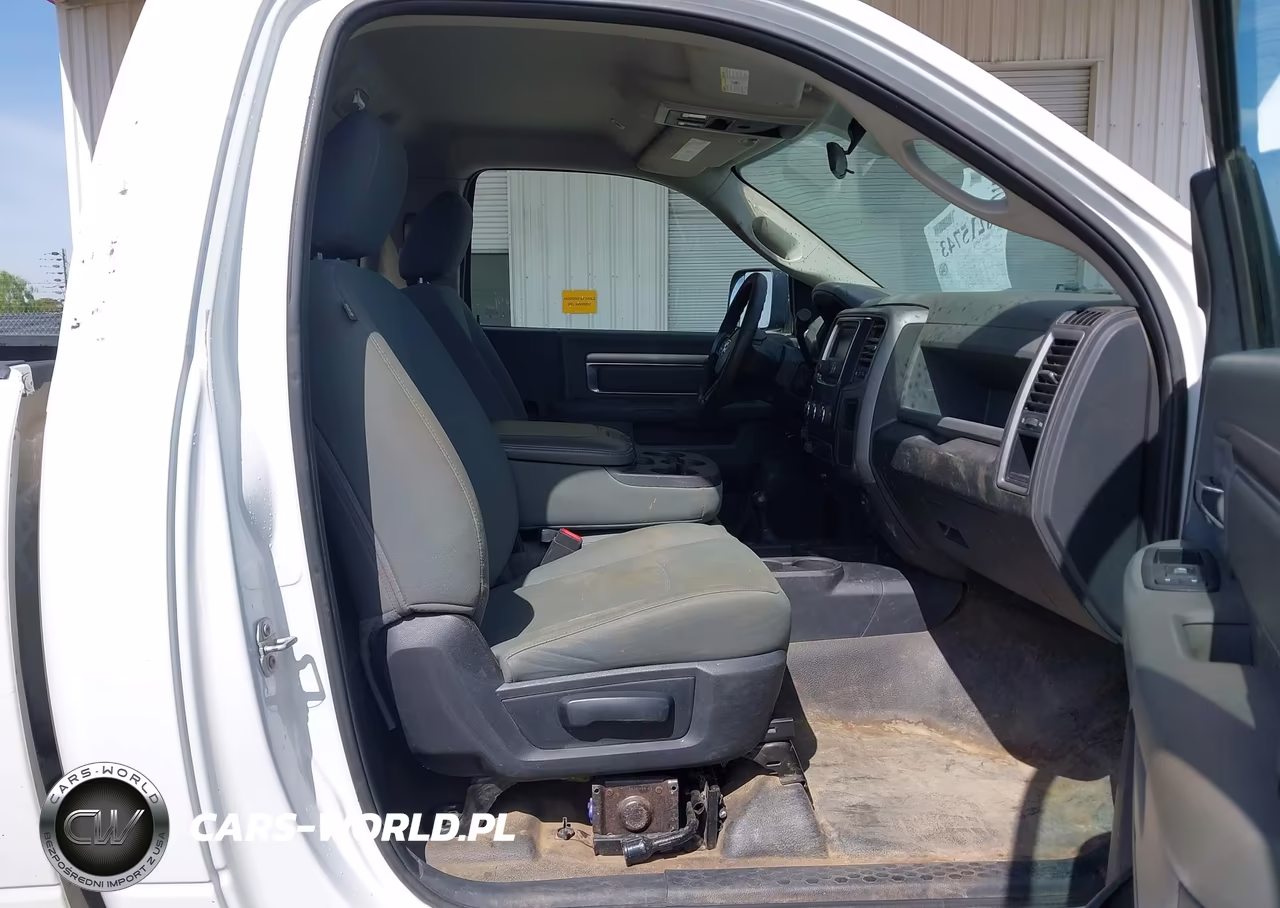2017 Ram 3500 Tradesman 4X4 8' Box VIN:3C63R3AT7HG705177 - 5
