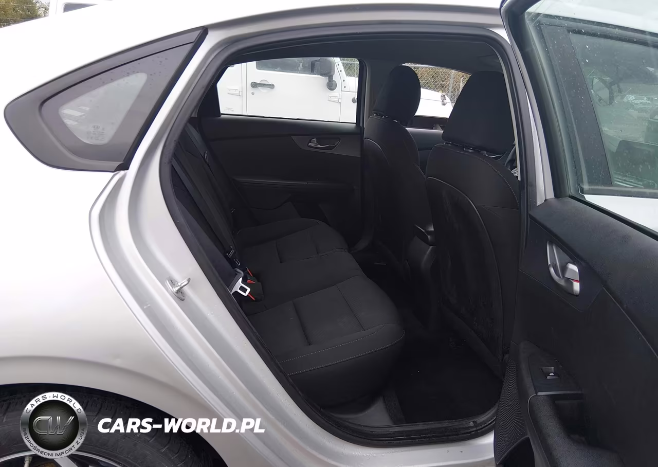 2021 Kia Forte Lxs VIN:3KPF24AD2ME325968 - 8