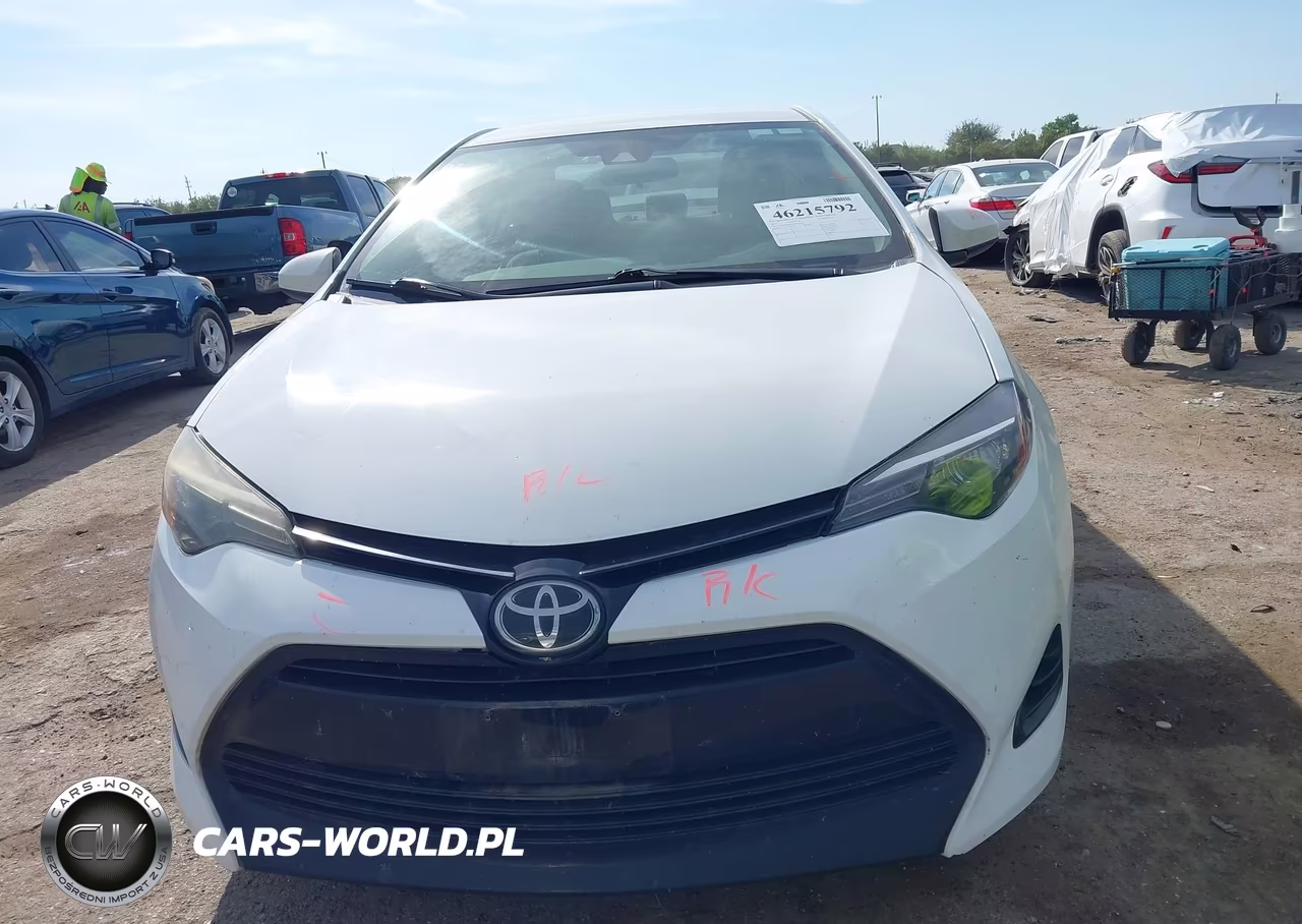 2017 Toyota Corolla L VIN:5YFBURHEXHP669069 - 12