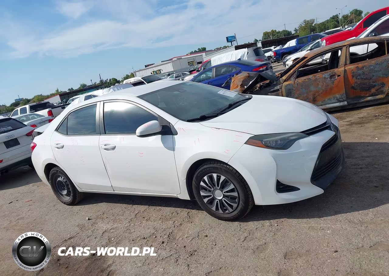 2017 Toyota Corolla L VIN:5YFBURHEXHP669069 - 13