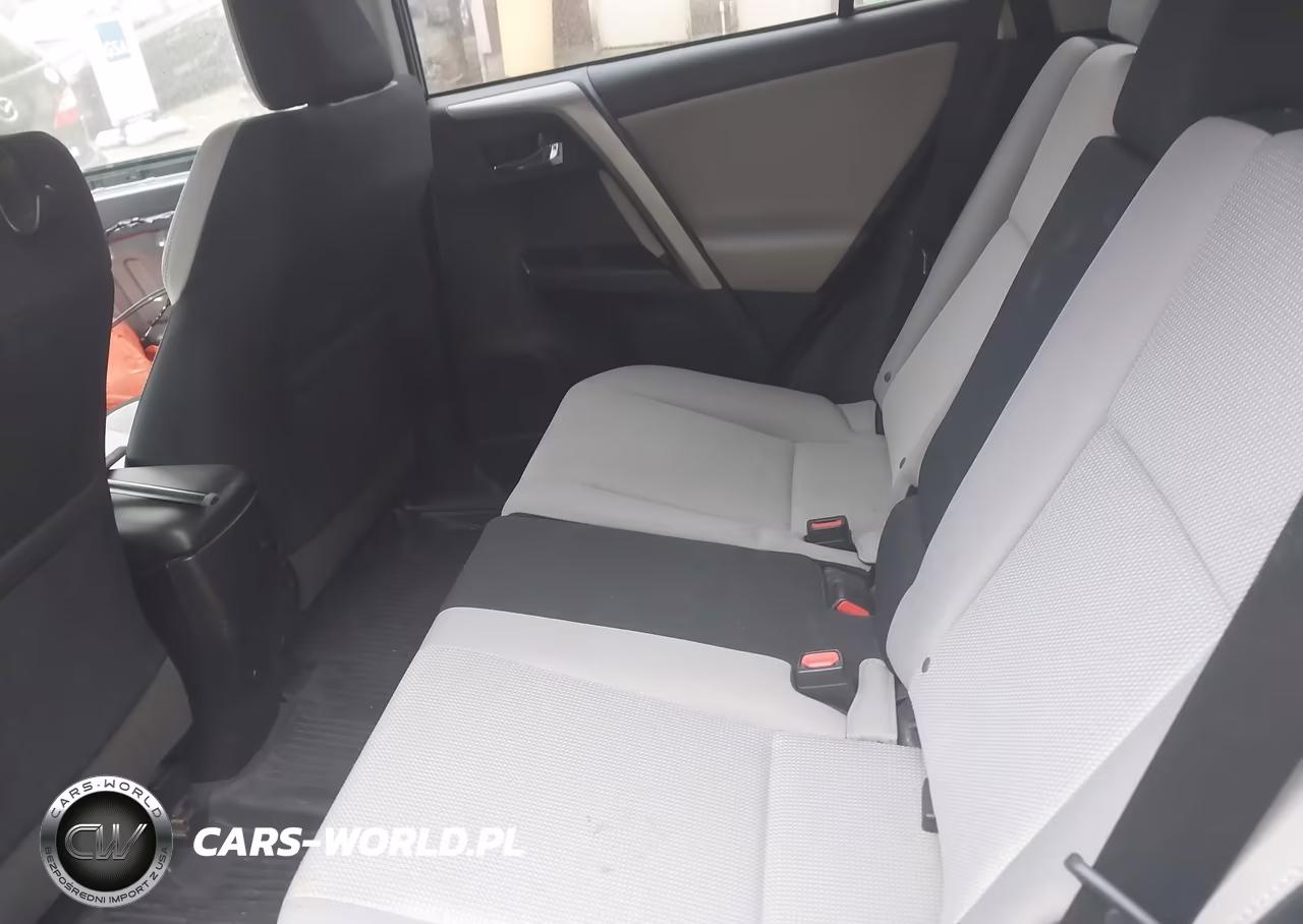 2018 Toyota Rav4 Xle VIN:2T3RFREV1JW833172 - 8