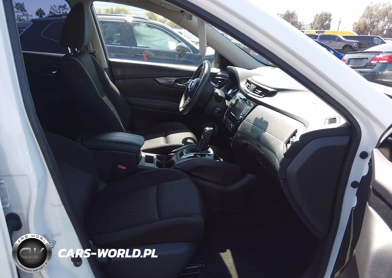 2018 Nissan Rogue S VIN:KNMAT2MT2JP614570 - 5