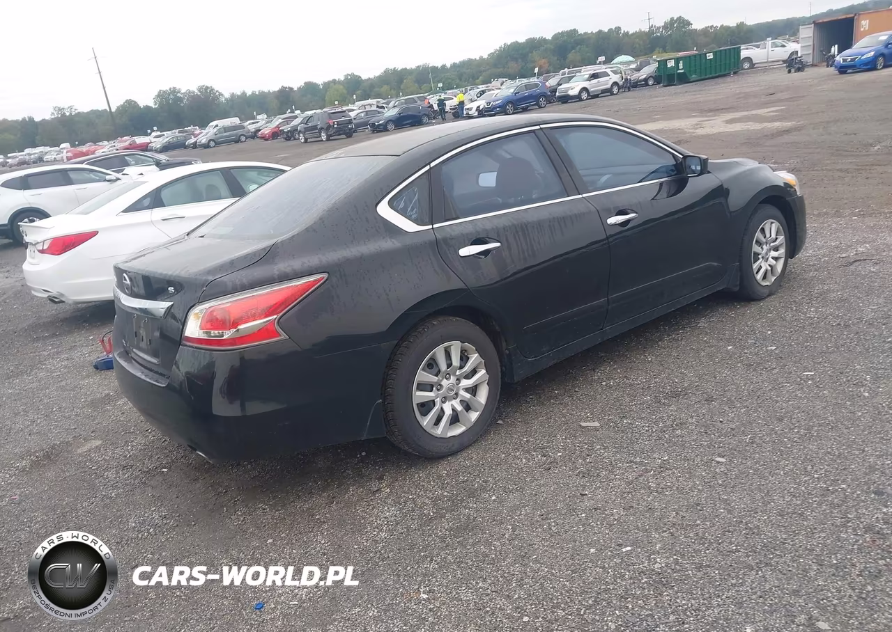 2015 Nissan Altima 2.5 S VIN:1N4AL3AP2FC298623 - 4
