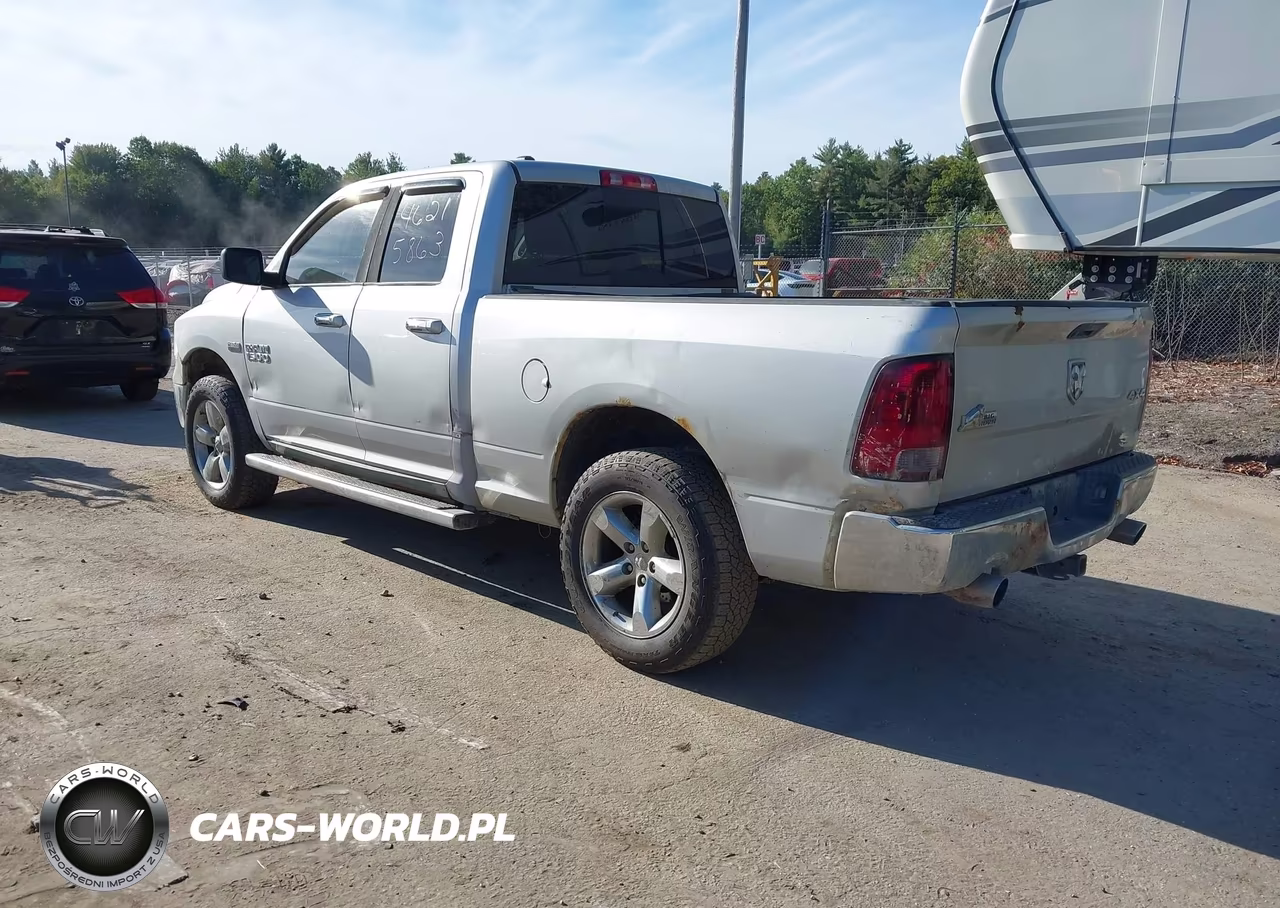 2015 Ram 1500 Slt VIN:1C6RR7GT5FS783827 - 3