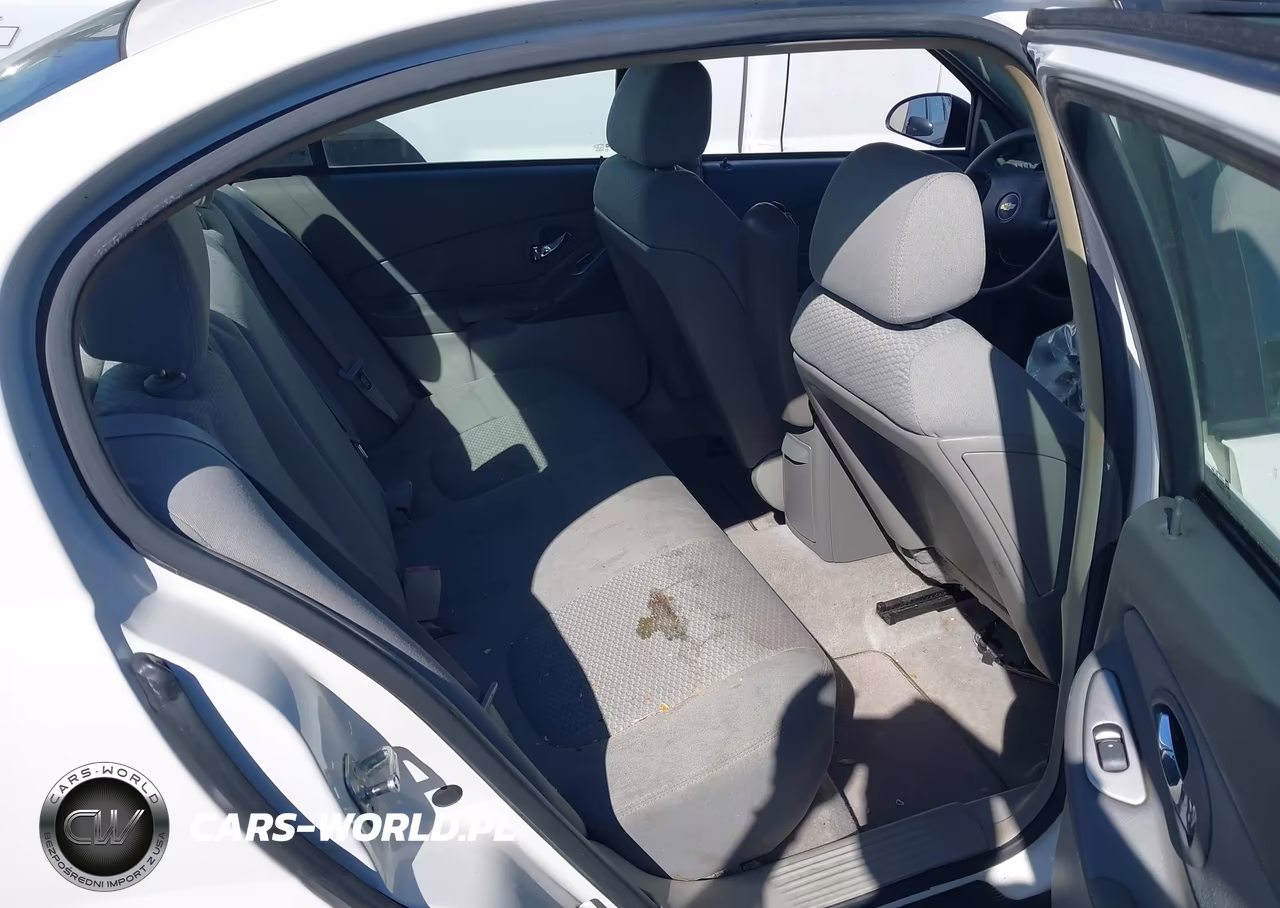 2007 Chevrolet Malibu Ls VIN:1G1ZS57F17F276910 - 8