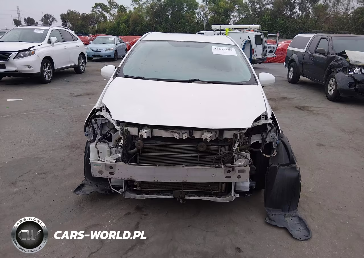 2013 Toyota Prius Two VIN:JTDKN3DU0D5568282 - 12