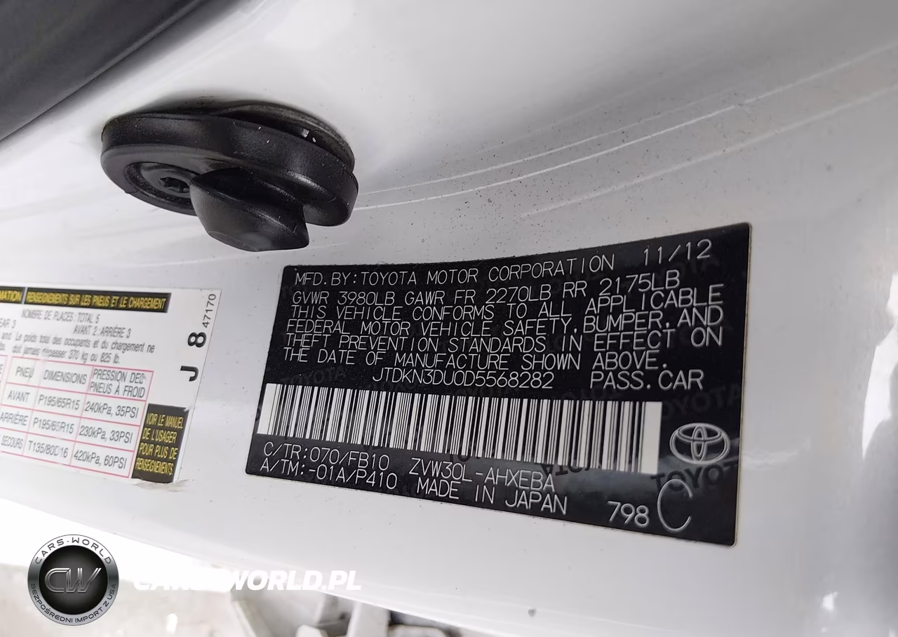 2013 Toyota Prius Two VIN:JTDKN3DU0D5568282 - 9
