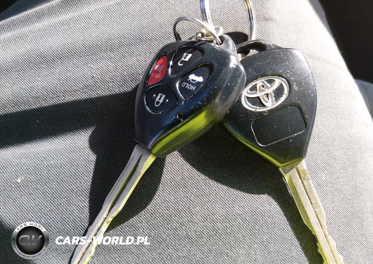 2010 Toyota Camry Le VIN:4T4BF3EK9AR025204 - 11