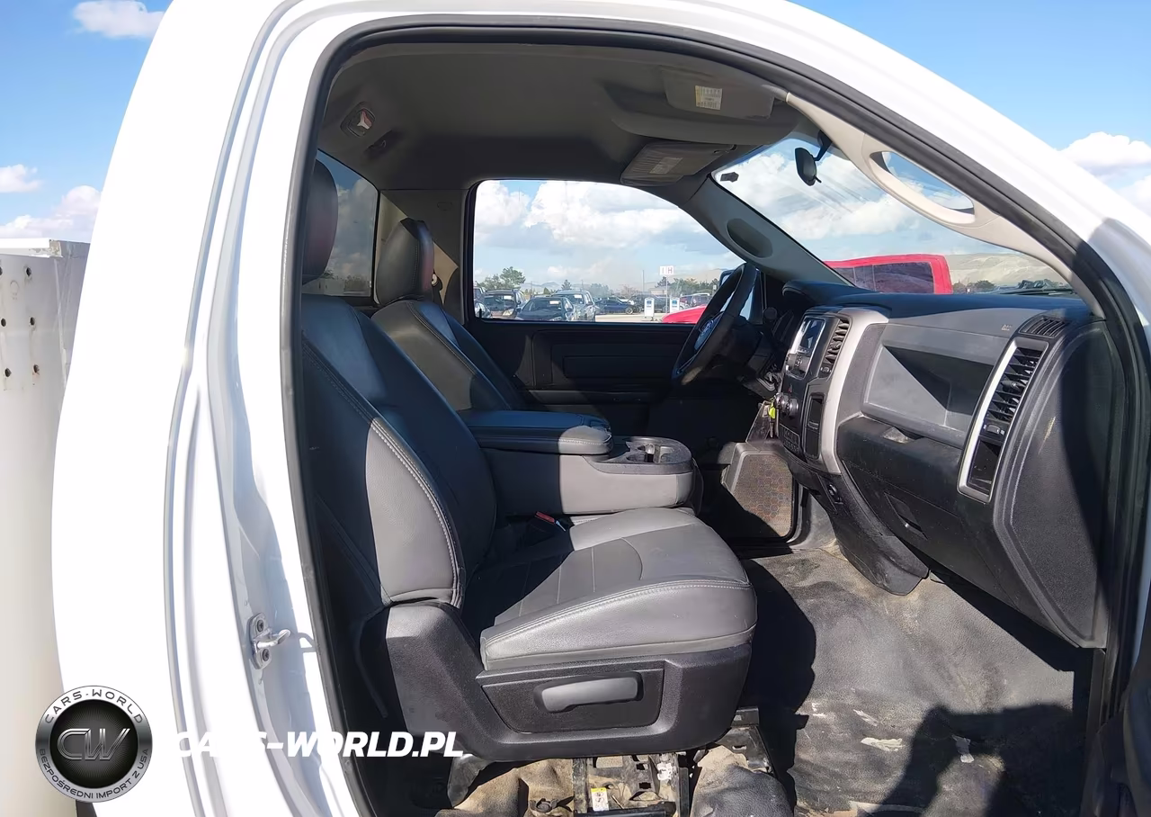 2015 Ram 2500 Tradesman VIN:3C7WR4AT0FG704805 - 5