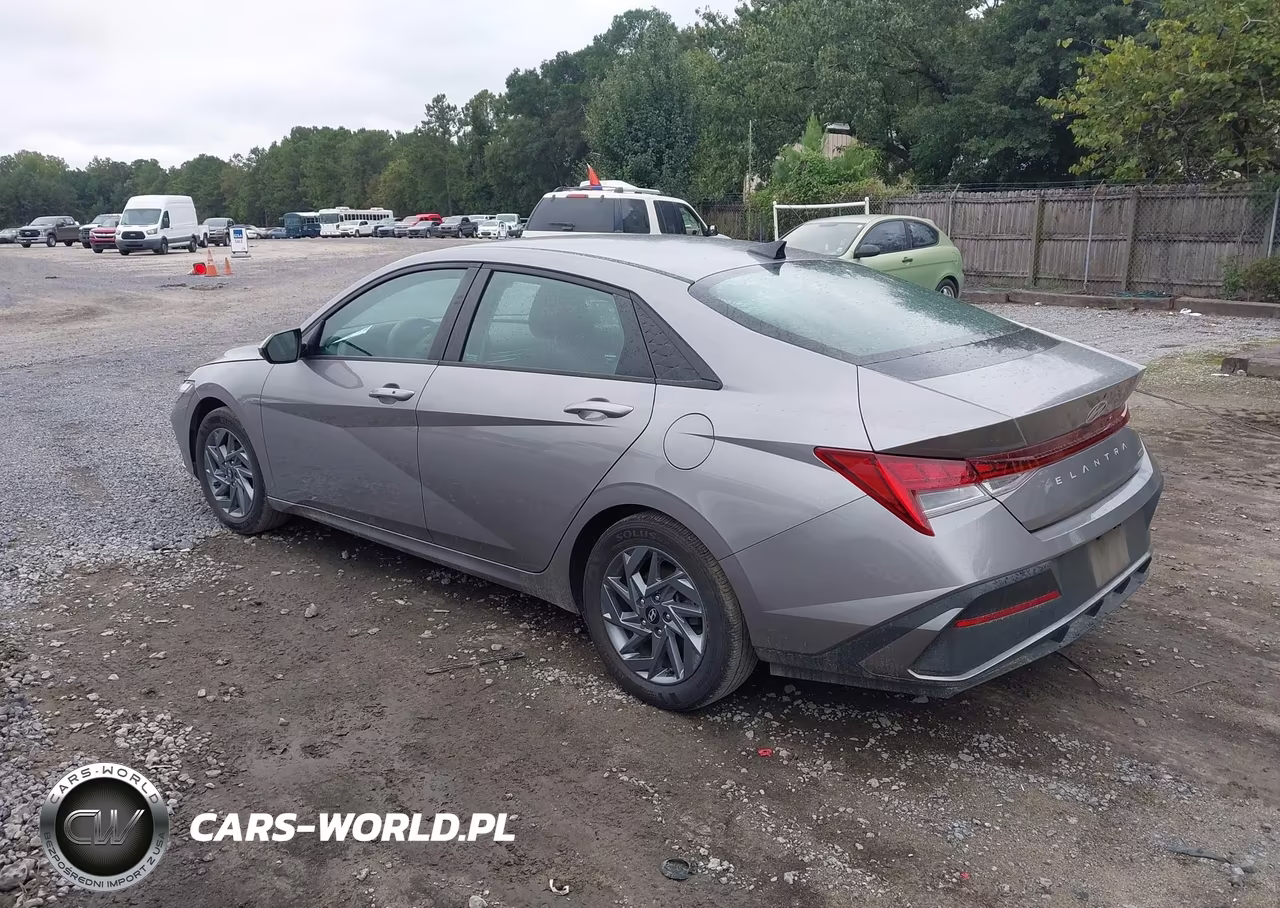 2024 Hyundai Elantra Hybrid Blue VIN:KMHLM4DJ3RU102406 - 3