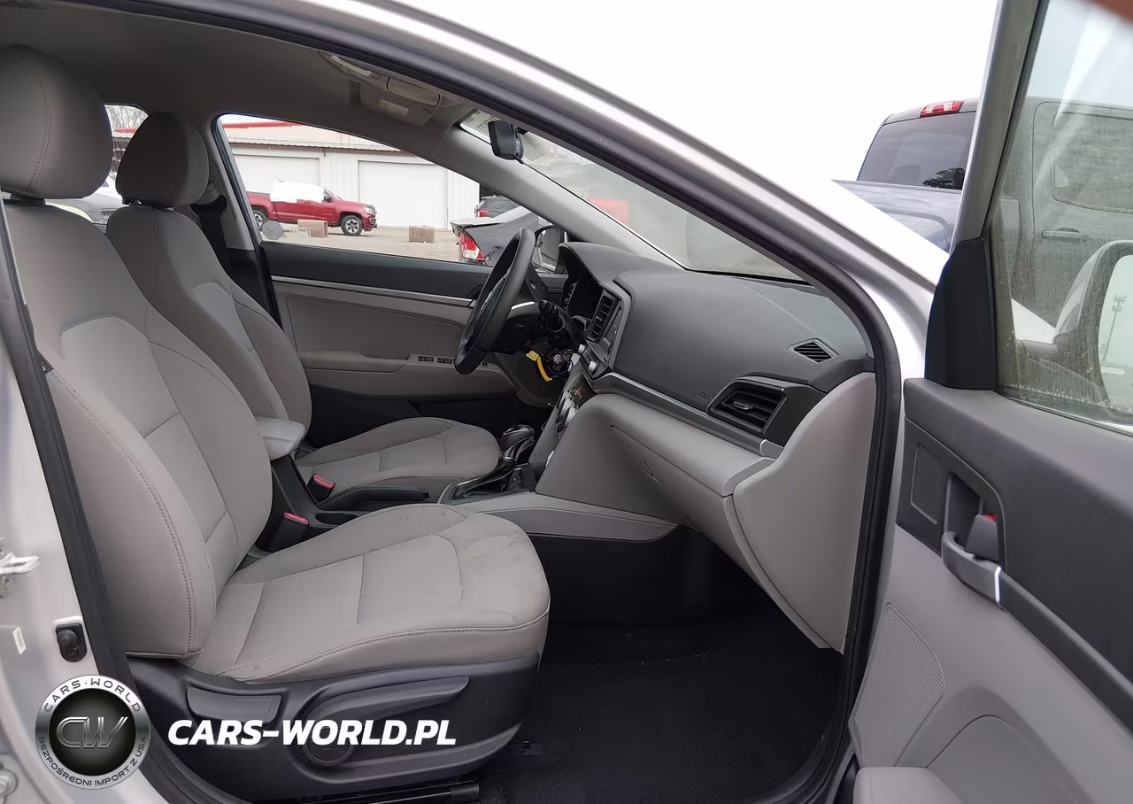 2019 Hyundai Elantra Se VIN:5NPD74LF2KH466183 - 5