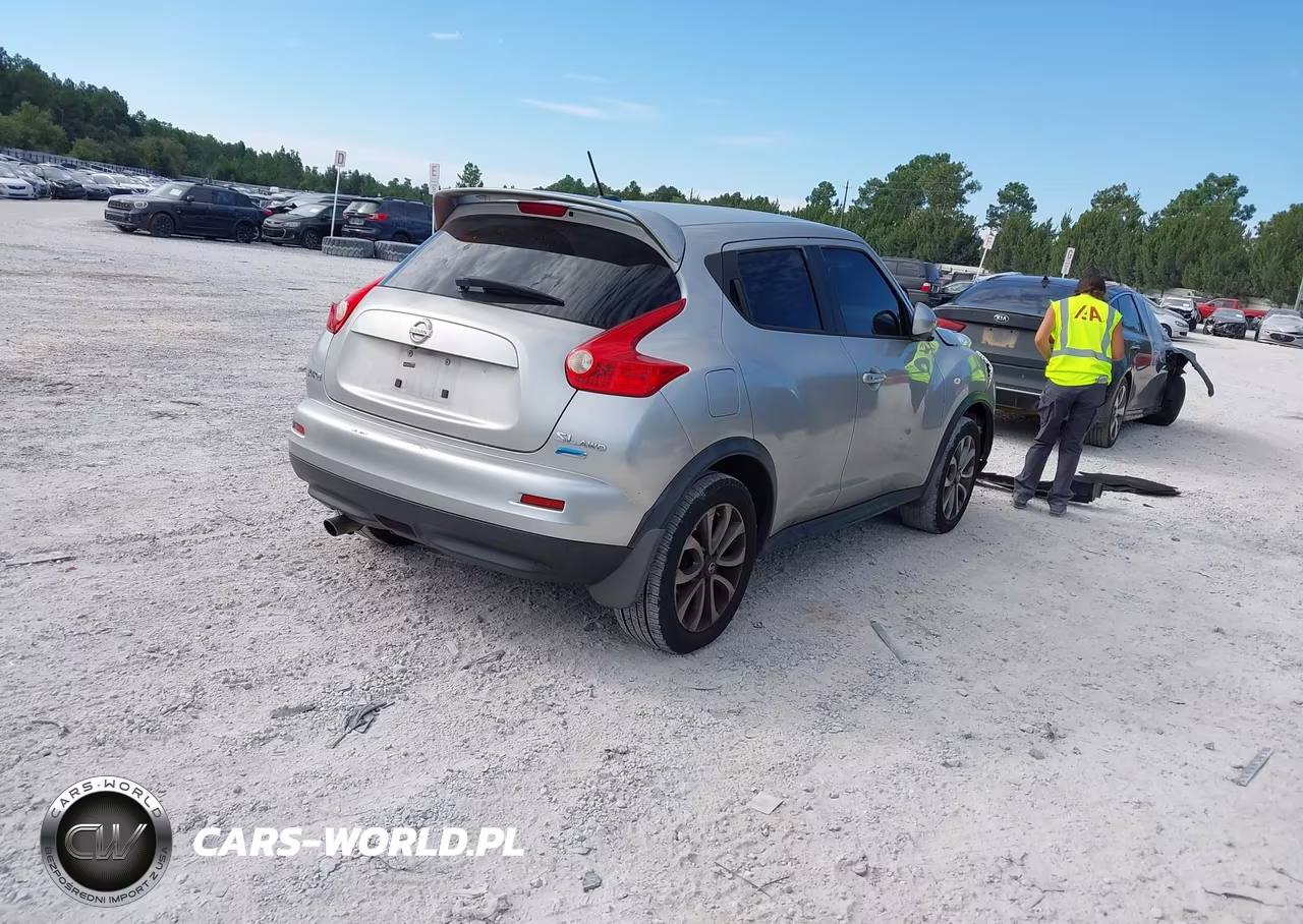 2012 Nissan Juke Sl VIN:JN8AF5MV2CT121870 - 4