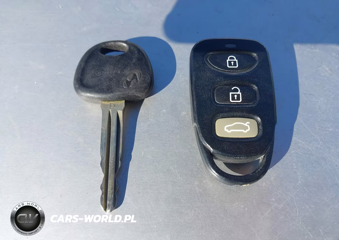 2008 Hyundai Elantra Gls-Se VIN:KMHDU46DX8U484847 - 11
