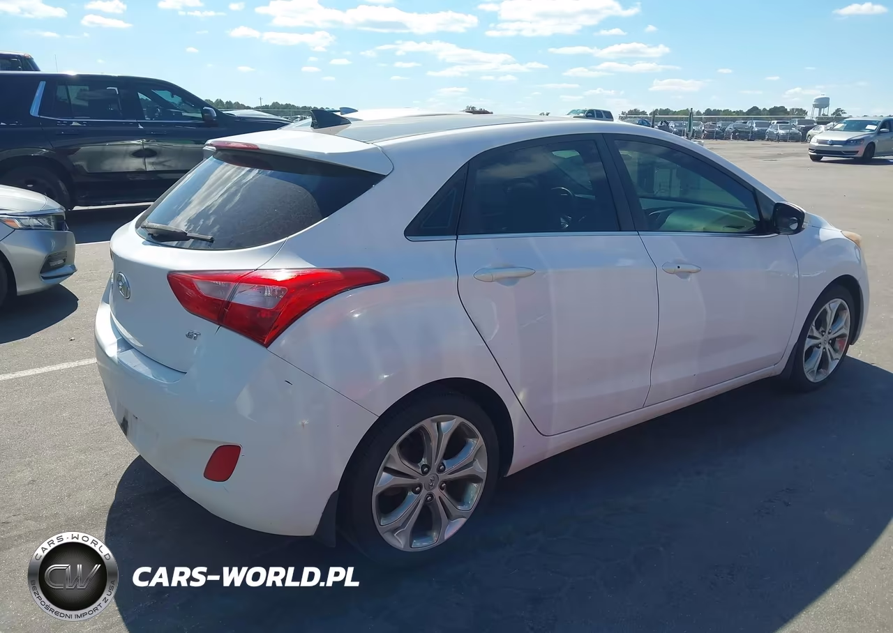 2013 Hyundai Elantra Gt VIN:KMHD35LE4DU105082 - 4