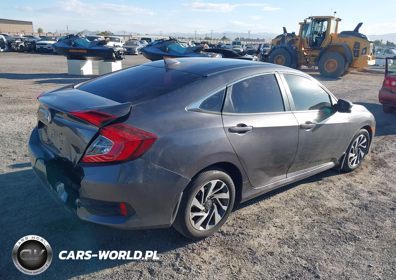2018 Honda Civic Ex VIN:2HGFC2F7XJH532632 - 4