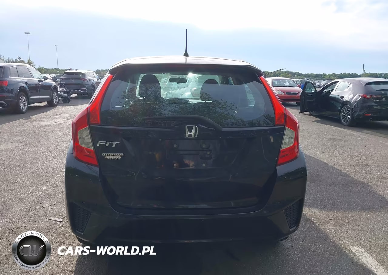 2015 Honda Fit Lx VIN:3HGGK5H58FM775191 - 15