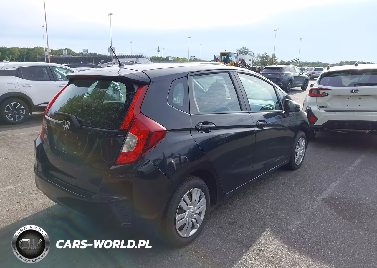 2015 Honda Fit Lx VIN:3HGGK5H58FM775191 - 4