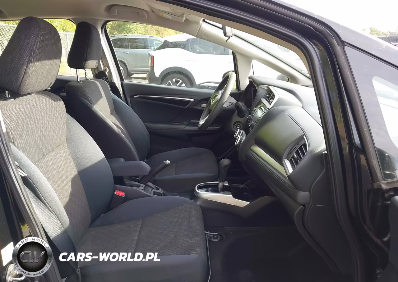 2015 Honda Fit Lx VIN:3HGGK5H58FM775191 - 5