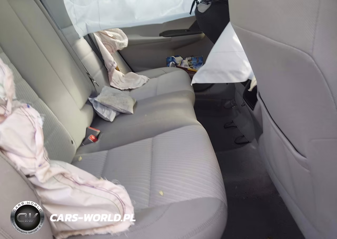 2015 Toyota Camry Le VIN:4T1BF1FK8FU973632 - 8
