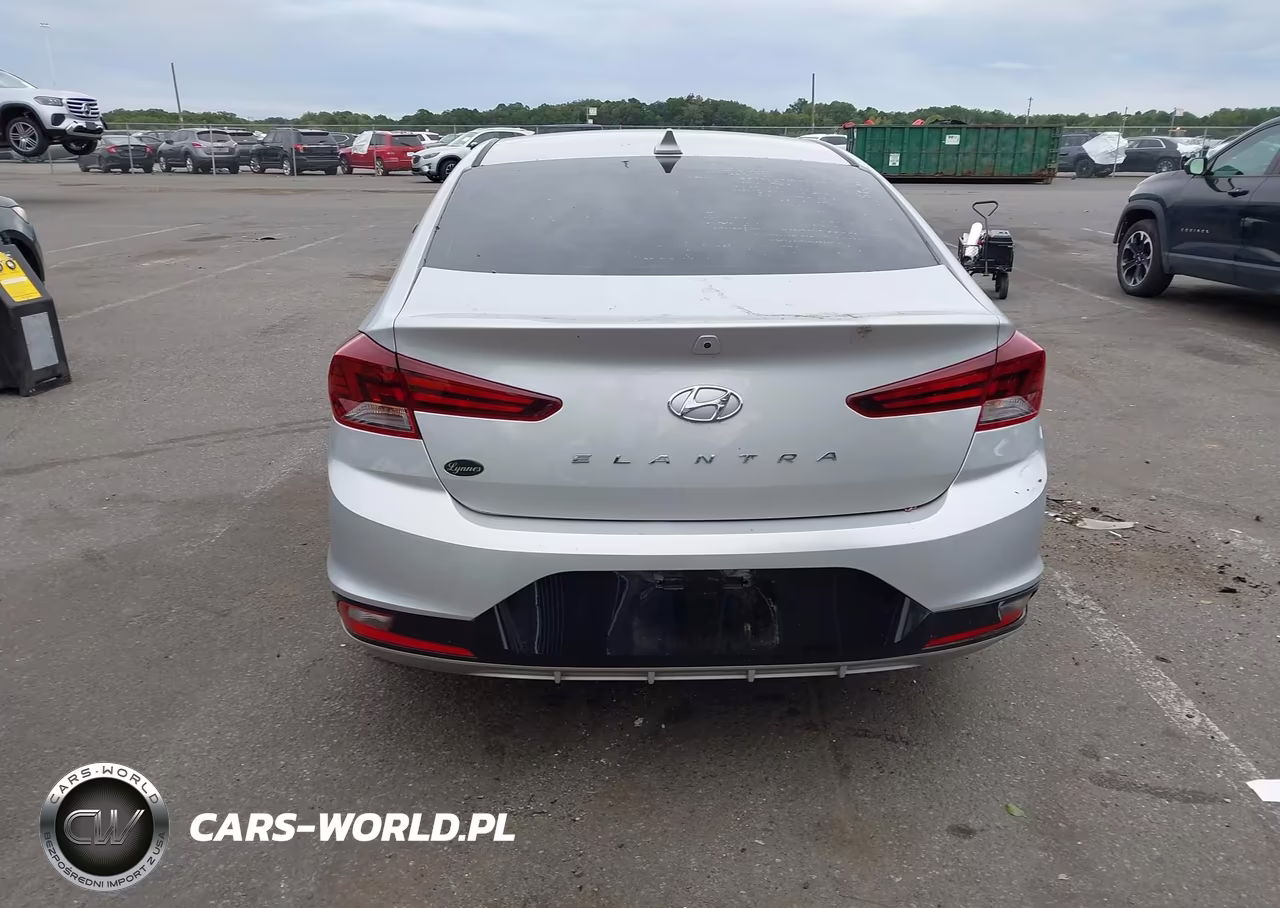 2019 Hyundai Elantra Value Edition VIN:5NPD84LF5KH453764 - 18