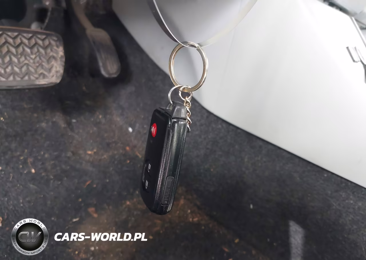 2015 Toyota Prius Four VIN:JTDKN3DU3F0445608 - 11