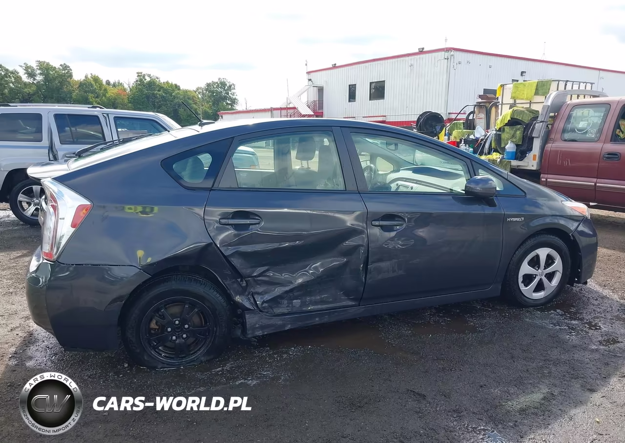2015 Toyota Prius Four VIN:JTDKN3DU3F0445608 - 13