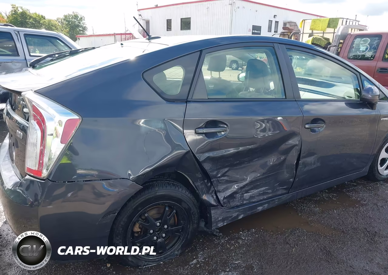 2015 Toyota Prius Four VIN:JTDKN3DU3F0445608 - 6
