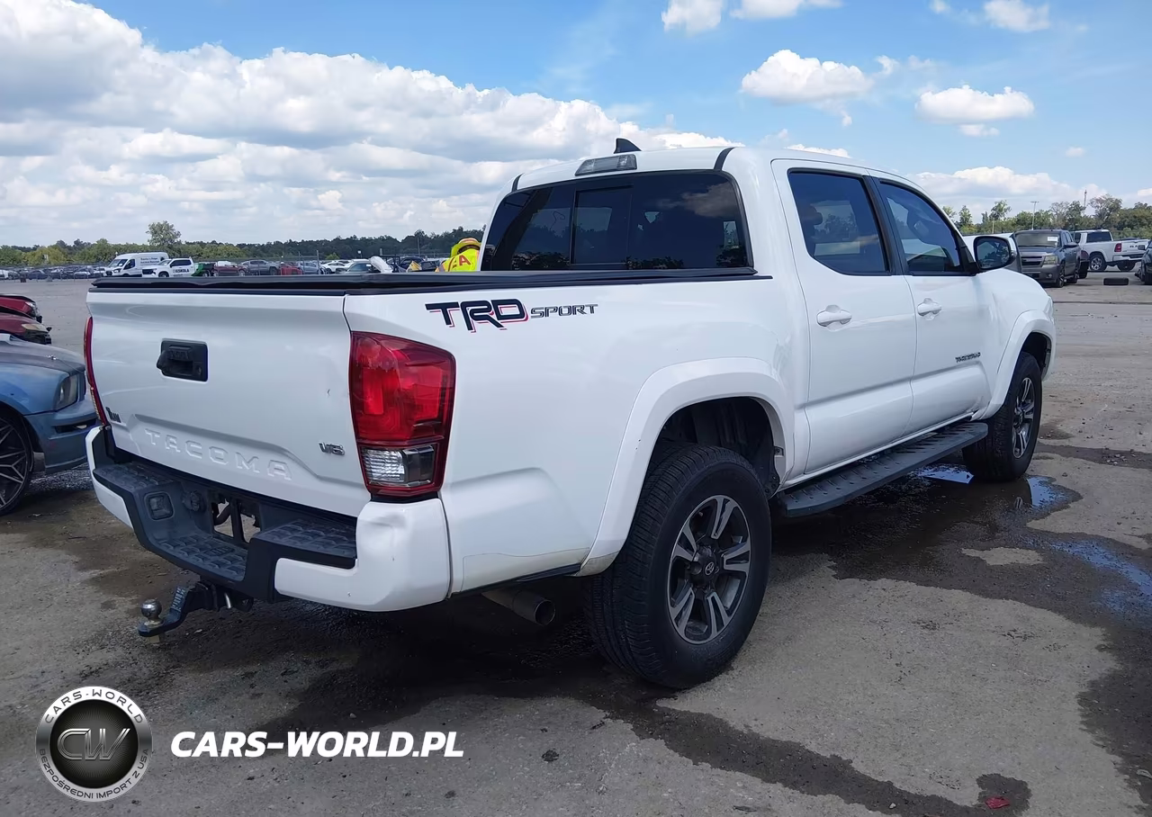 2017 Toyota Tacoma Trd Sport VIN:5TFAZ5CN1HX039486 - 4