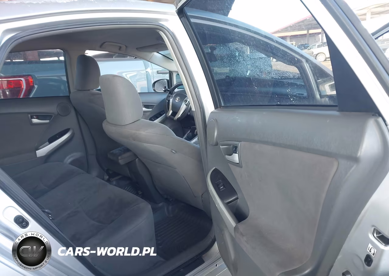 2011 Toyota Prius Three VIN:JTDKN3DU8B5344447 - 8
