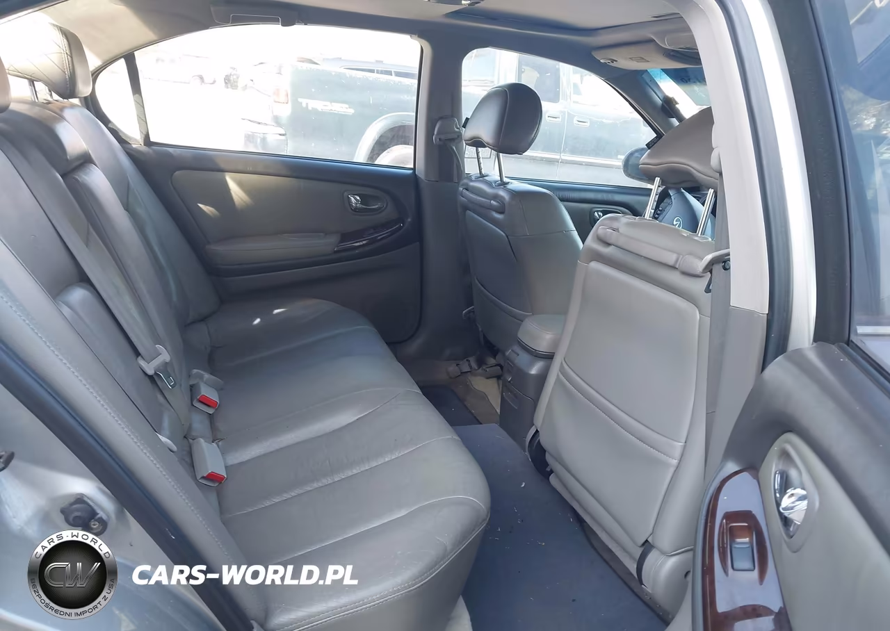 2001 Infiniti I30 Luxury VIN:JNKCA31A51T026157 - 8
