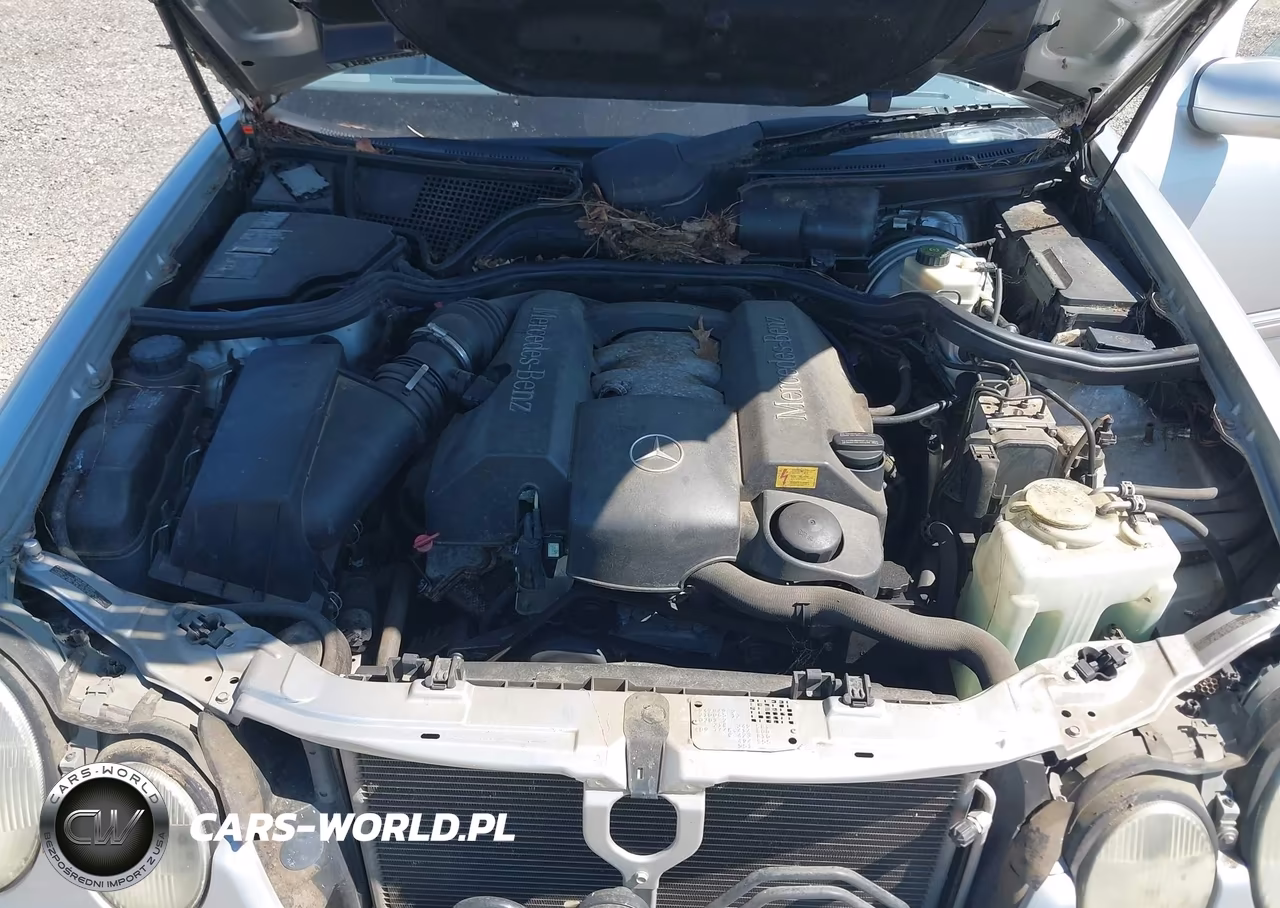 2000 Mercedes-Benz E 320 VIN:WDBJF65J5YB111407 - 10
