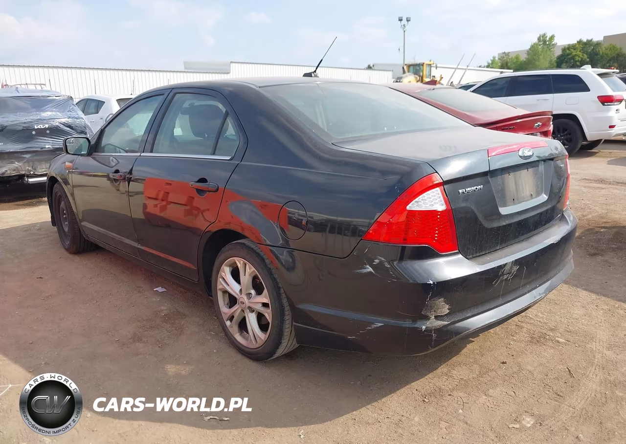2012 Ford Fusion Se VIN:3FAHP0HA7CR345676 - 3