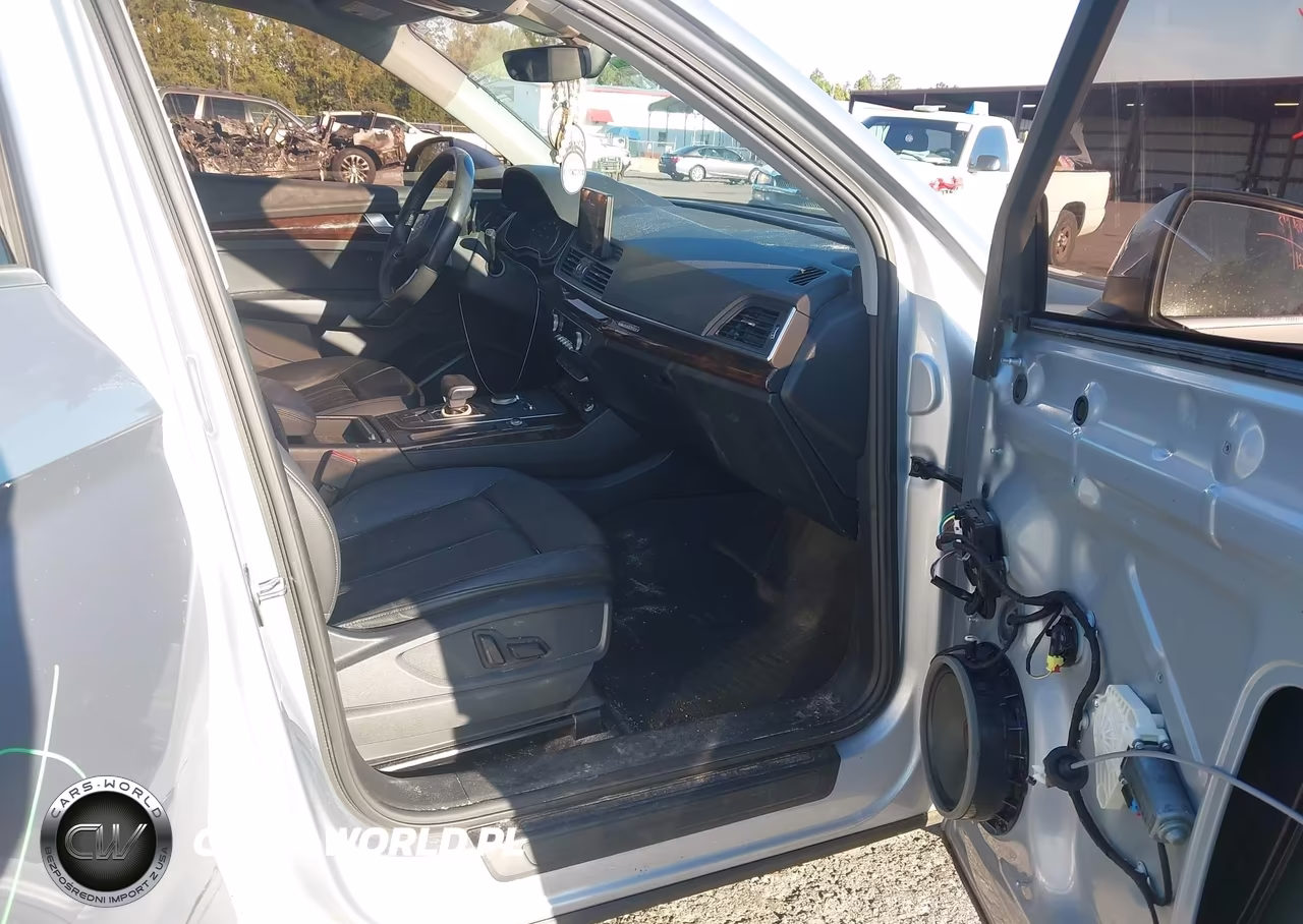 2019 Audi Q5 45 Premium VIN:WA1ANAFY9K2115948 - 5