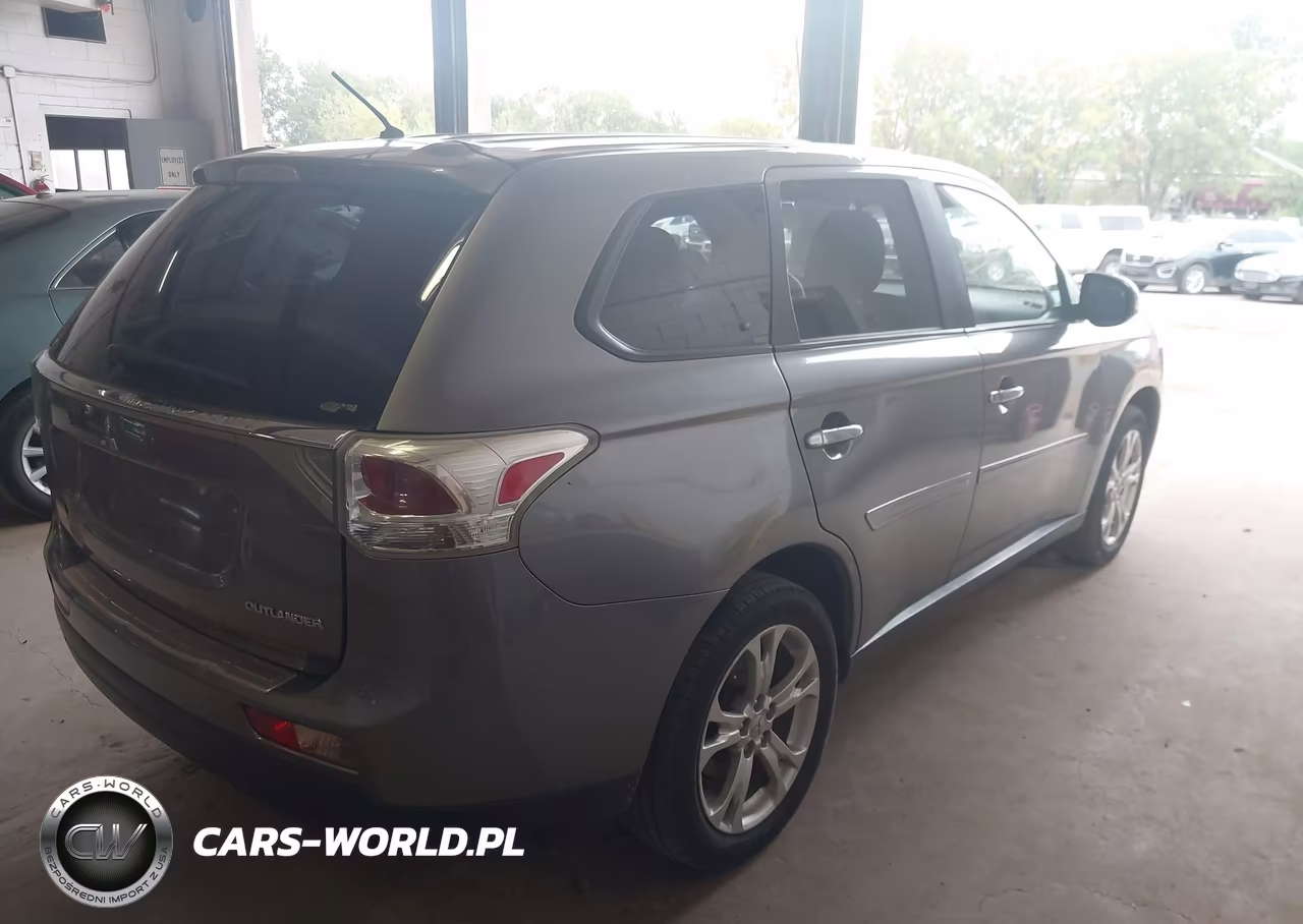 2014 Mitsubishi Outlander Se VIN:JA4AZ3A30EZ017950 - 4
