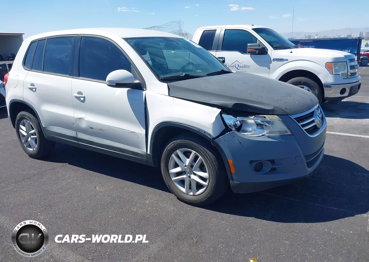 2011 Volkswagen Tiguan S VIN:WVGAV7AX6BW524629 - 1
