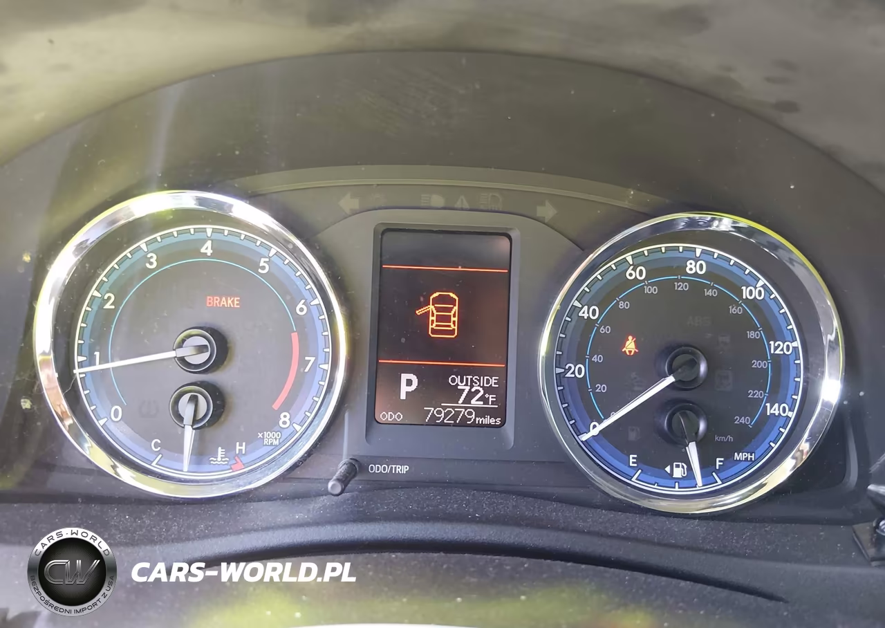 2018 Toyota Corolla Le VIN:2T1BURHE0JC052687 - 7