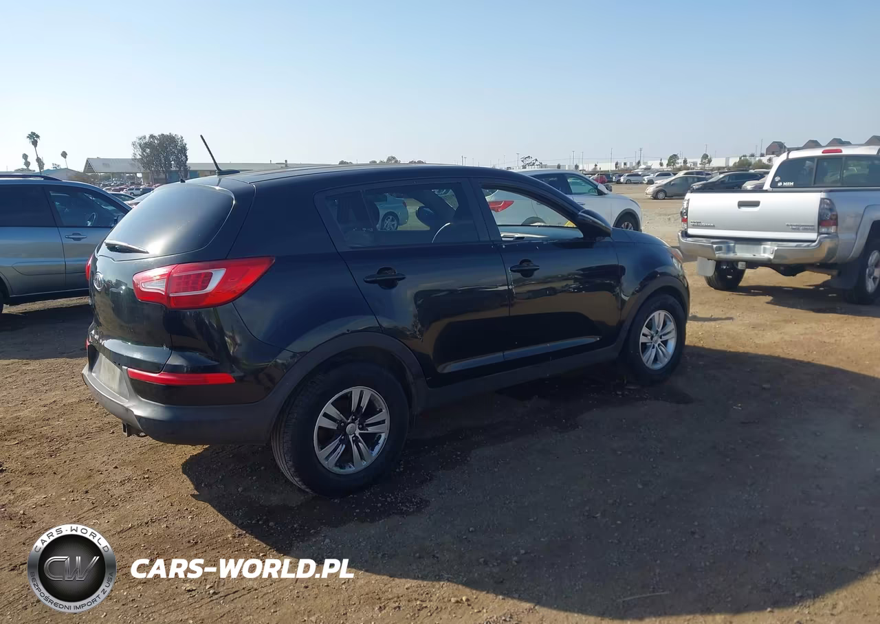 2011 Kia Sportage Lx VIN:KNDPB3A27B7078022 - 4