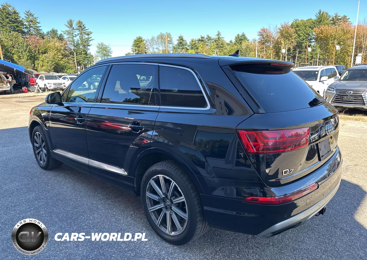 2019 Audi Q7 55 Premium VIN:WA1LAAF75KD033425 - 3