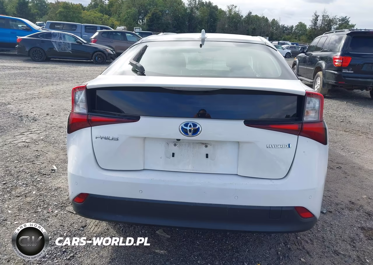 2022 Toyota Prius Le VIN:JTDKAMFU0N3173840 - 17