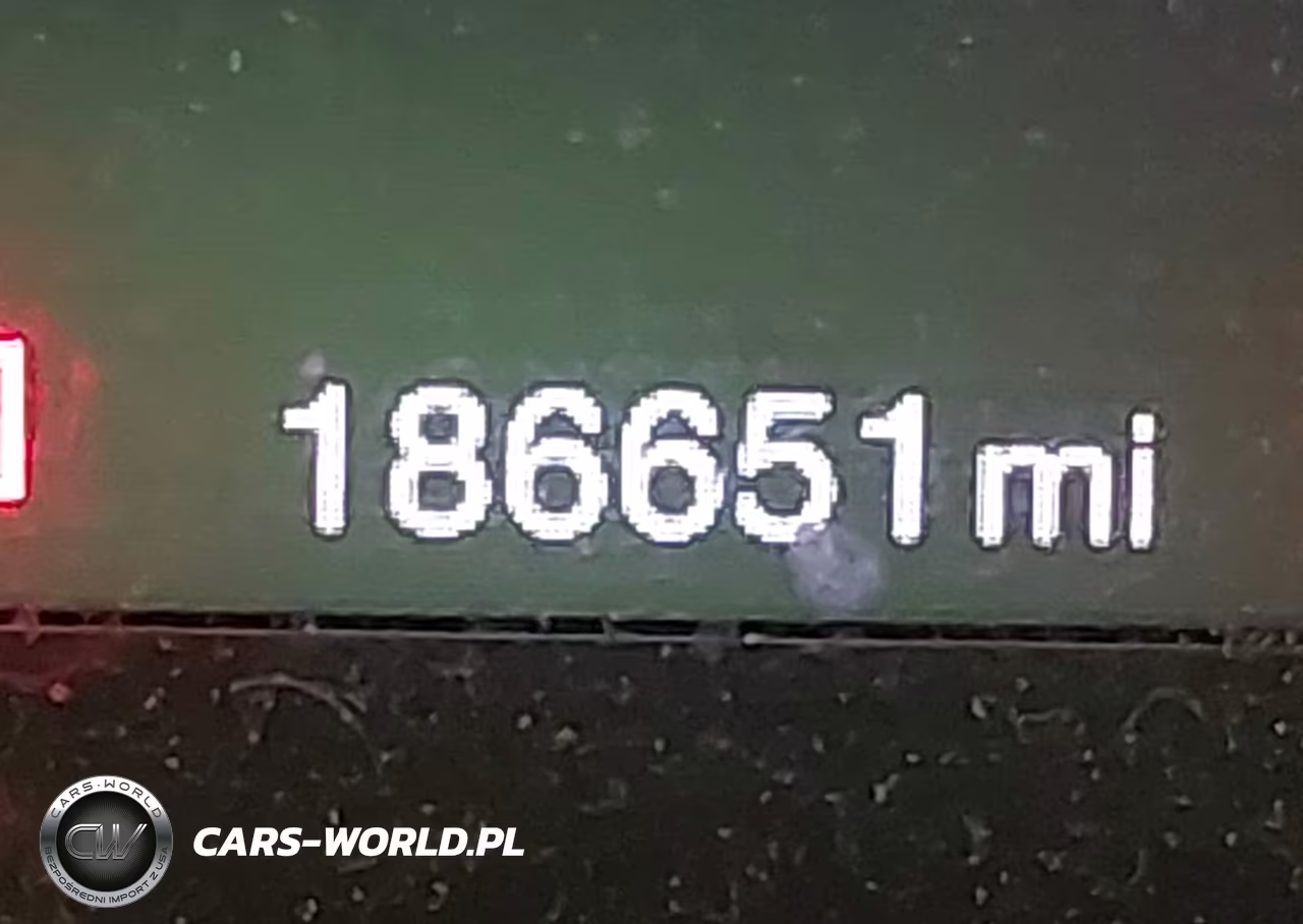 2019 Jeep Renegade Latitude 4X4 VIN:ZACNJBBB1KPK71186 - 16
